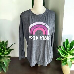 Grey “Good Vibes” Lightweight Pullover